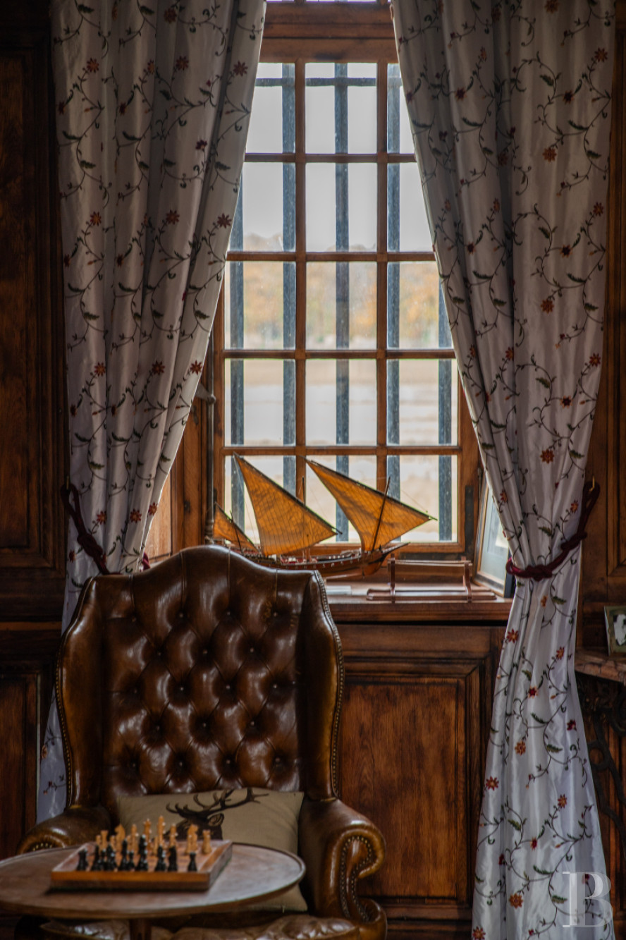 En Eure-et-Loire, à l’ouest de Chartres, un château du 17e dans un parc de 140 ha traversé par l’Eure - photo  n°32